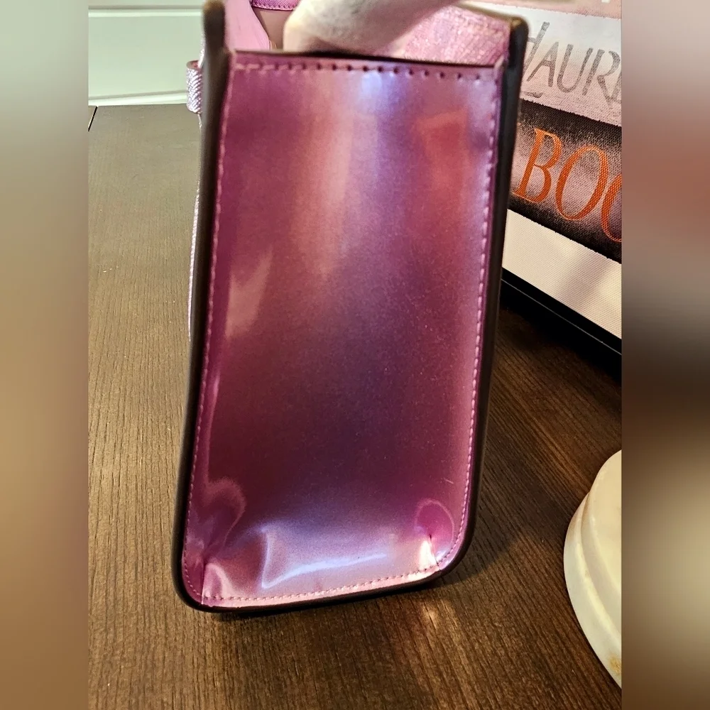 Kate Spade Kenzie Shoulder Bag.